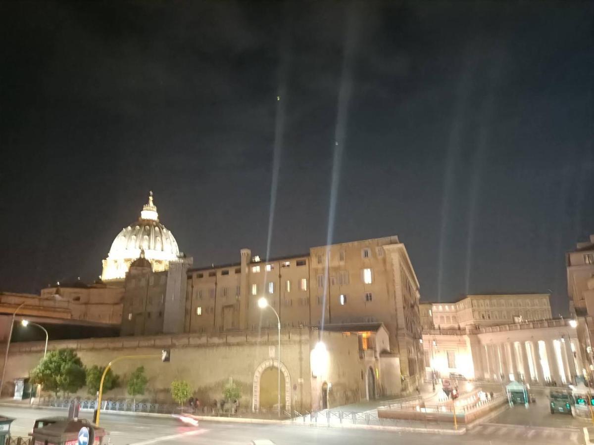 Le Colonne Di San Pietro Apartment